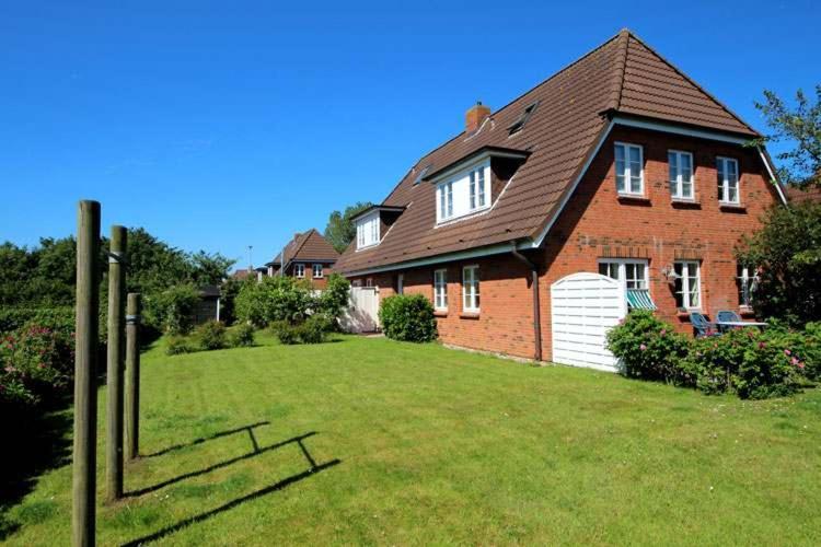 Ferienwohnungen und Haushälfte Friesland Midlum  Exterior foto